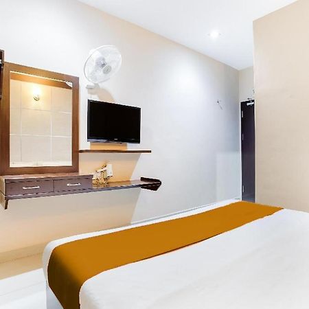 Sejati Hotel Sitiawan Eksteriør billede